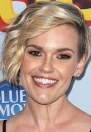 Kari Wahlgren